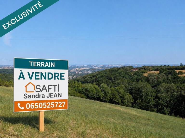 Terrain constructible dans un environnement calme — photo 1