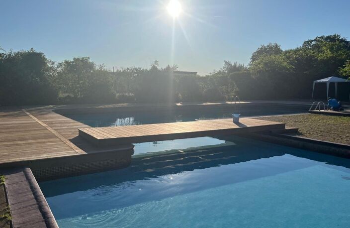 Au Hameau de Noailles, lumineux appartement de 81m² habitable avec terrasse privative et parking, clim réversible — photo 2