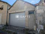 Garage d'environ 40 m² en plein centre de Civray — photo 2
