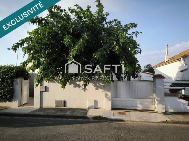 Maison traditionnelle Canétoise de 64m², trois chambres, espace de vie, cuisine, salle d'eau, WC — photo du bien