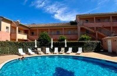 T2 avec terrasse et piscine en bord de mer — photo du bien