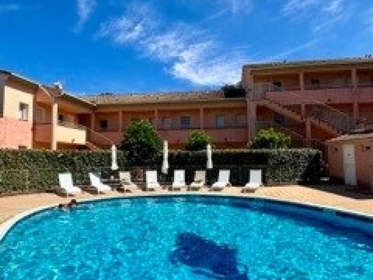 T2 avec terrasse et piscine en bord de mer — photo 1