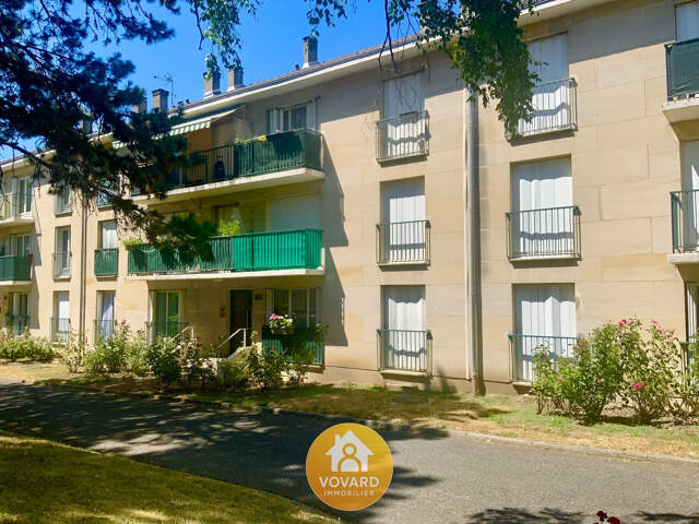 Appartement F3 - 2 chambres avec BOX proche centre ville — photo du bien