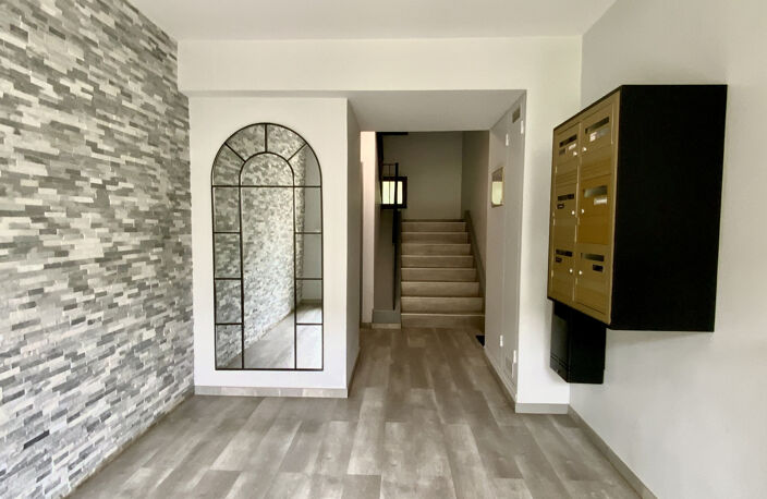 Appartement F3 - 2 chambres avec BOX proche centre ville — photo 2