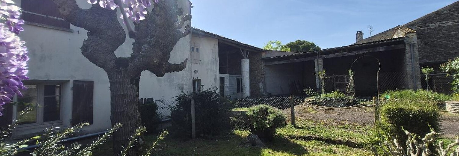 Maison 4 Pièces 105 m² à vendre à Loulay (17330)