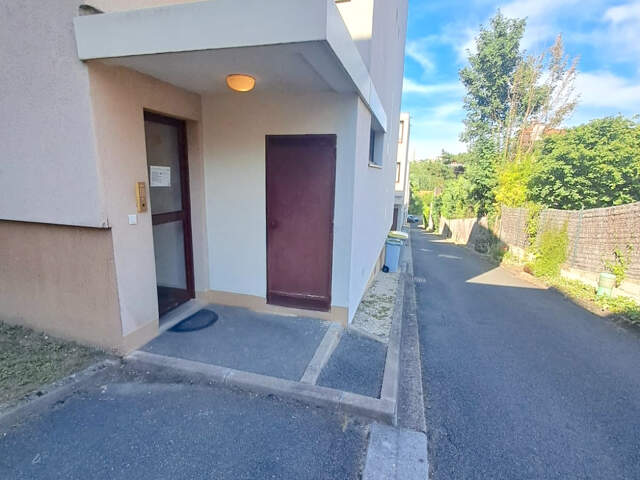 À louer   Appartement T2 de 29 m2 avec place de stationnemen — photo du bien