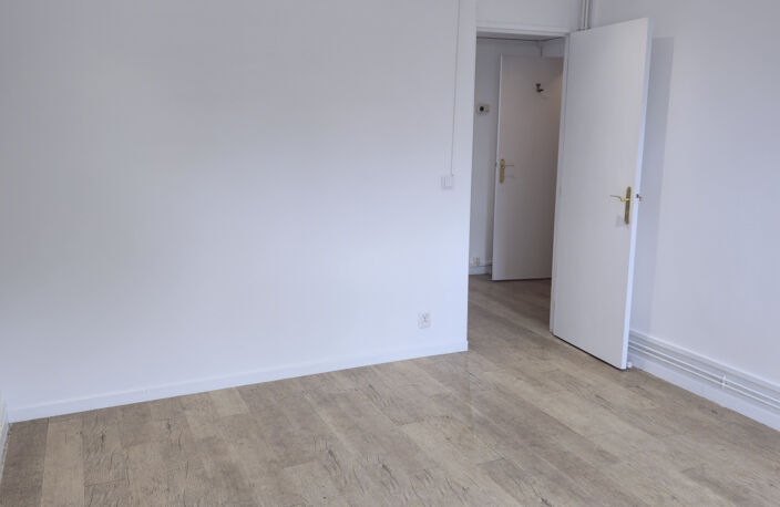 À louer   Appartement T2 de 29 m2 avec place de stationnemen — photo 2