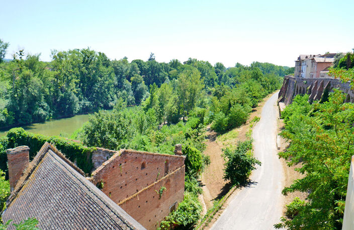 Rabastens maison bourgeoise de caractère- terrasse avec vue imprenable sur le Tarn — photo 2