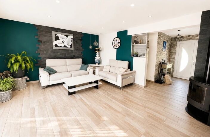 LE LUC – Villa de plain-pied 107 m² – 3 chambres – Piscine – Garage — photo 3