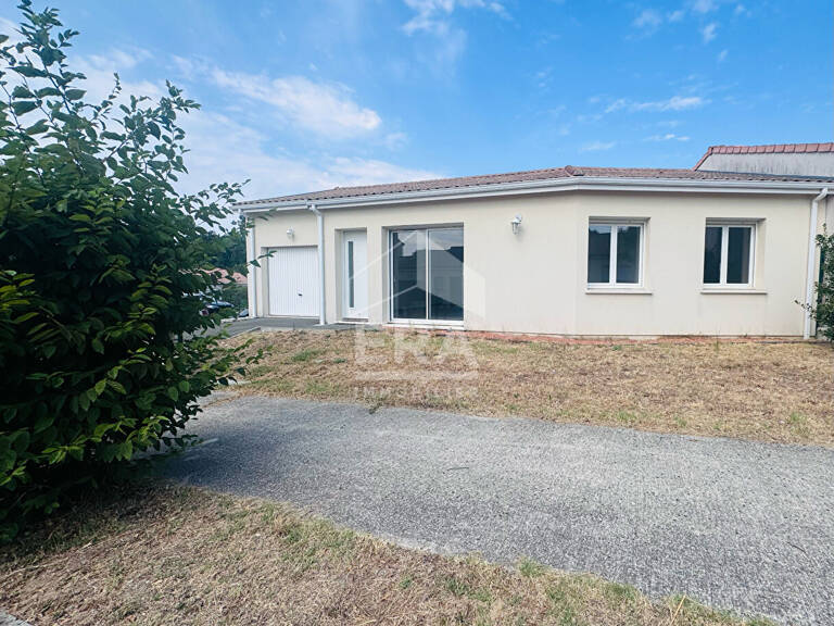 Maison  3 chambres et garage 239 800  — photo 1