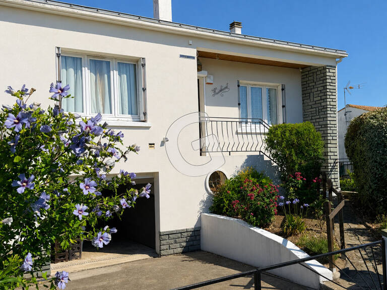 MAISON - 4 PIECES - 82.25 m² - A VENDRE - GRUES — photo 1