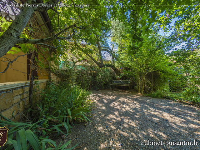 Authentique maison en pierres à rénover — photo du bien