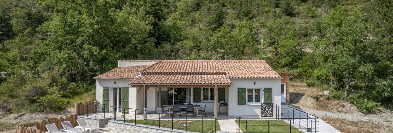 Maison 5 Pièces 94 m² à vendre à Castellane (04120)