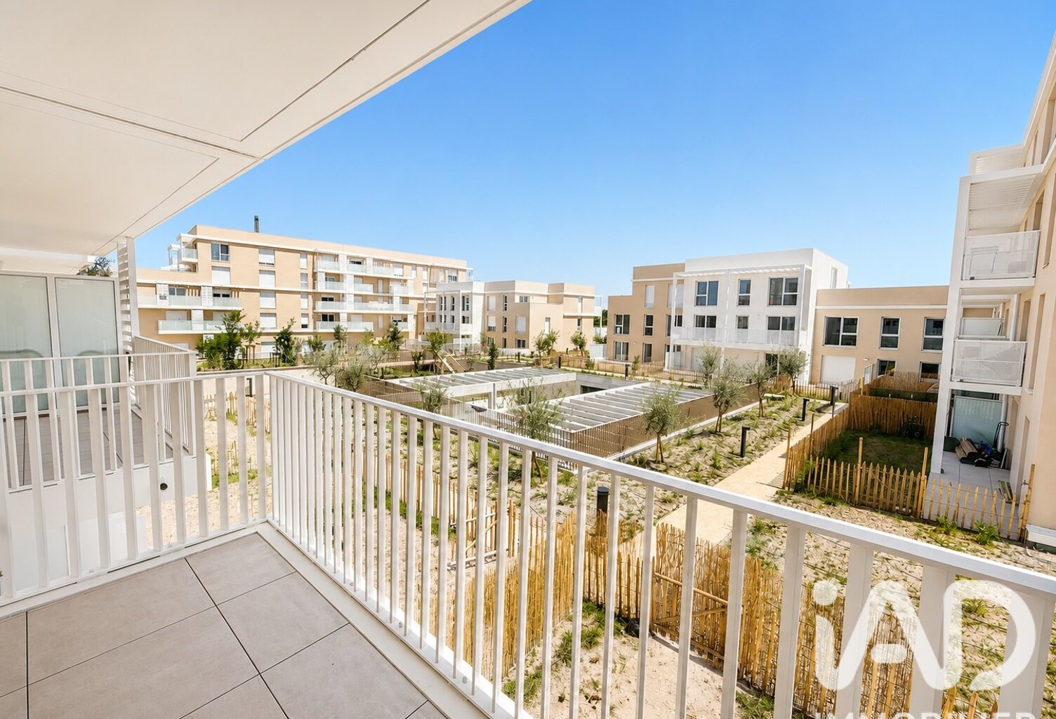 Vente Studio 1 pièce — photo 1