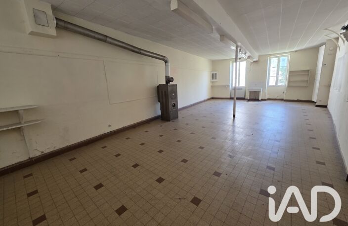 Vente Immeuble 180 m&sup2; — photo 2