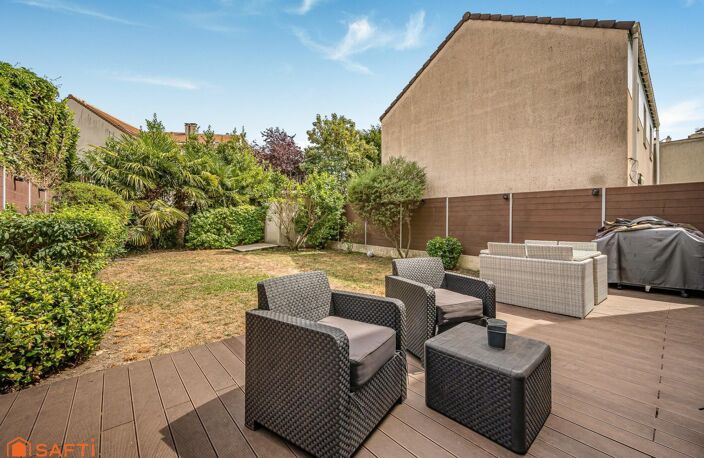 MAISON FAMILIALE 6 CHAMBRES ET BEAU JARDIN — photo 2