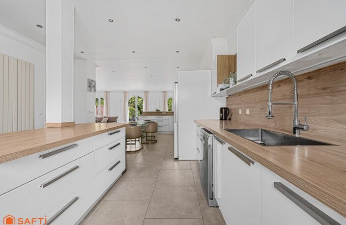 MAISON FAMILIALE 6 CHAMBRES ET BEAU JARDIN — photo 4
