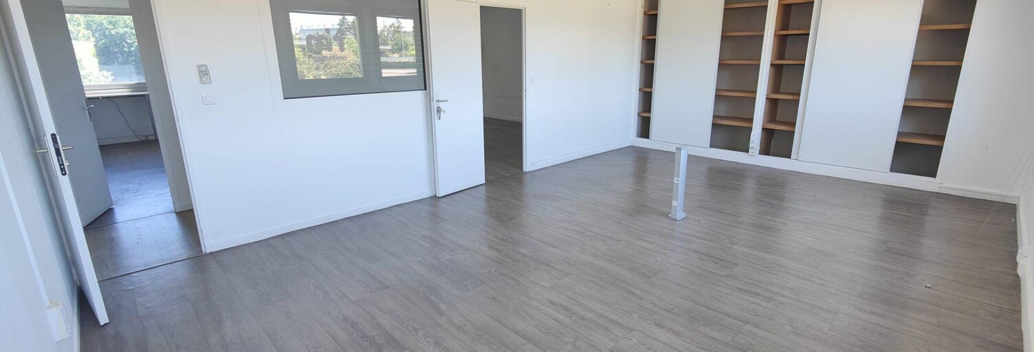 Bureau  365 m² à louer à Saint-Avertin (37550)