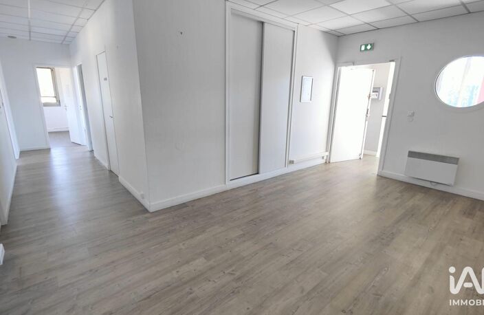 Location Bureaux 365 m&sup2; — photo 5