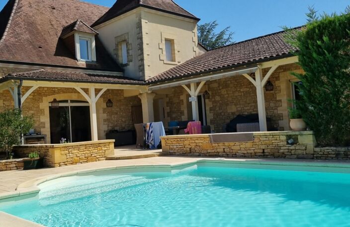 Vente Maison traditionnelle 9 pièces — photo 2