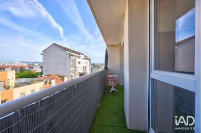 Appartement 3 pièces 199900 €