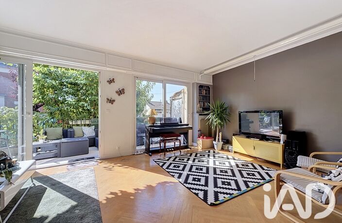Vente Maison/villa 10 pièces — photo 2