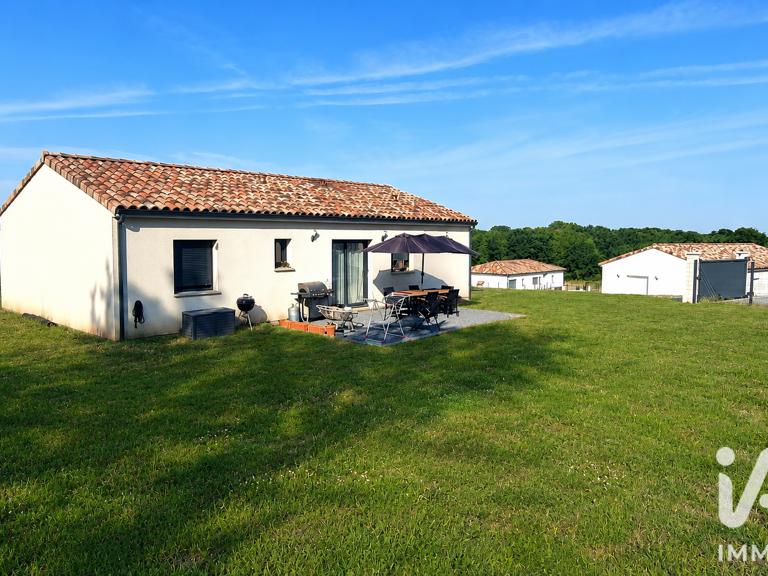 Vente Maison traditionnelle 5 pièces — photo 1