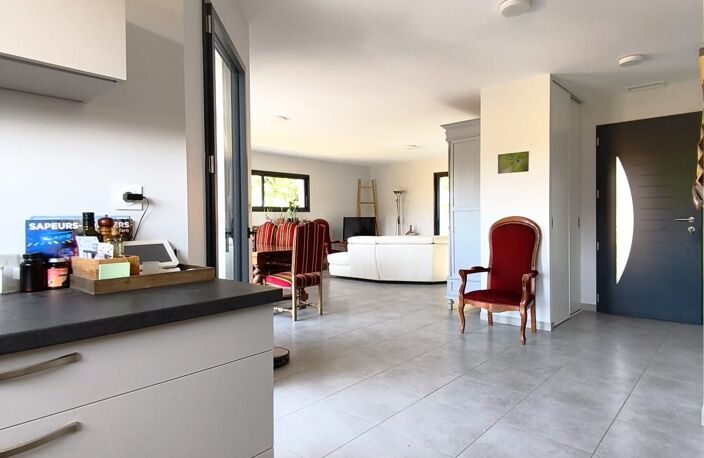 Vente Maison/villa 4 pièces — photo 5