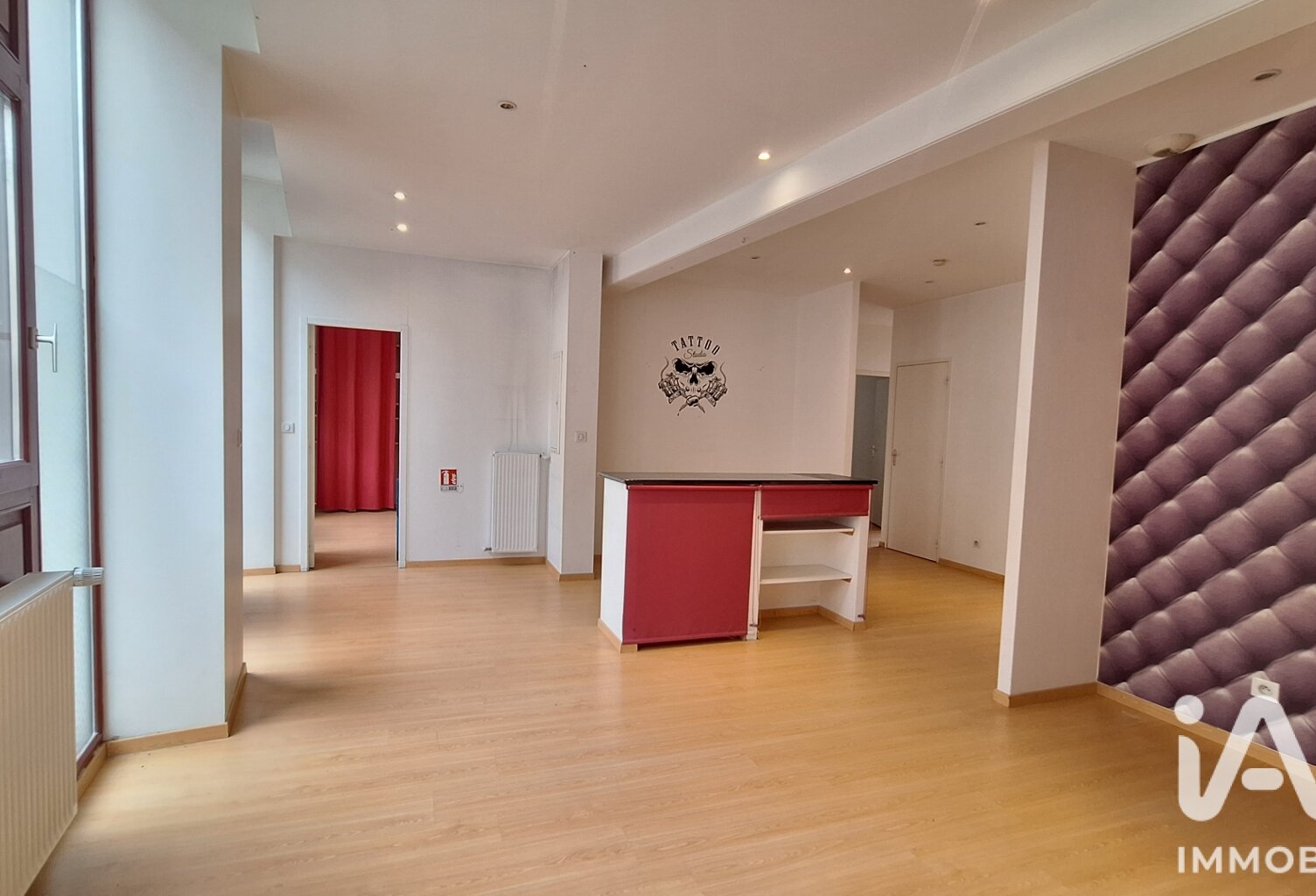 Vente Boutique/Local commercial 100 m&sup2; — photo 1