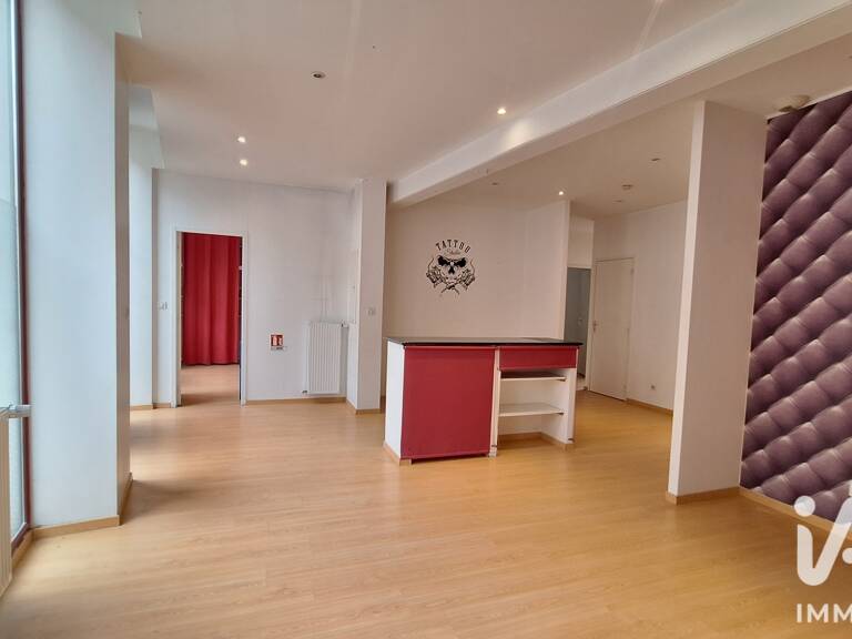 Vente Boutique/Local commercial 100 m&sup2; — photo 1
