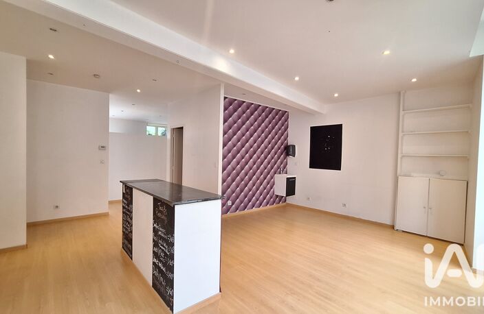 Vente Boutique/Local commercial 100 m&sup2; — photo 2