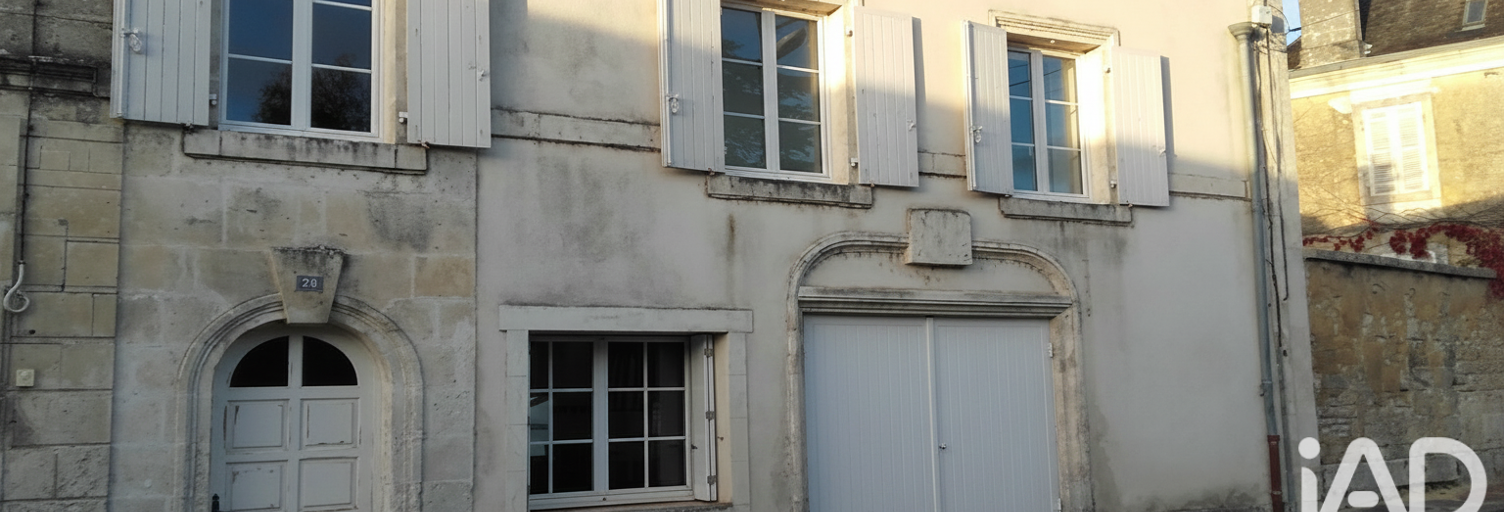 Maison 4 Pièces 102 m² à vendre à Saint-Jean-d'Angély (17400)