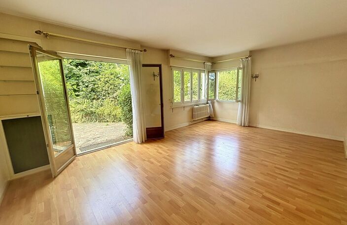 MAISON FAMILIALE AVEC GRAND JARDIN ET SOUS-SOL TOTAL — photo 5
