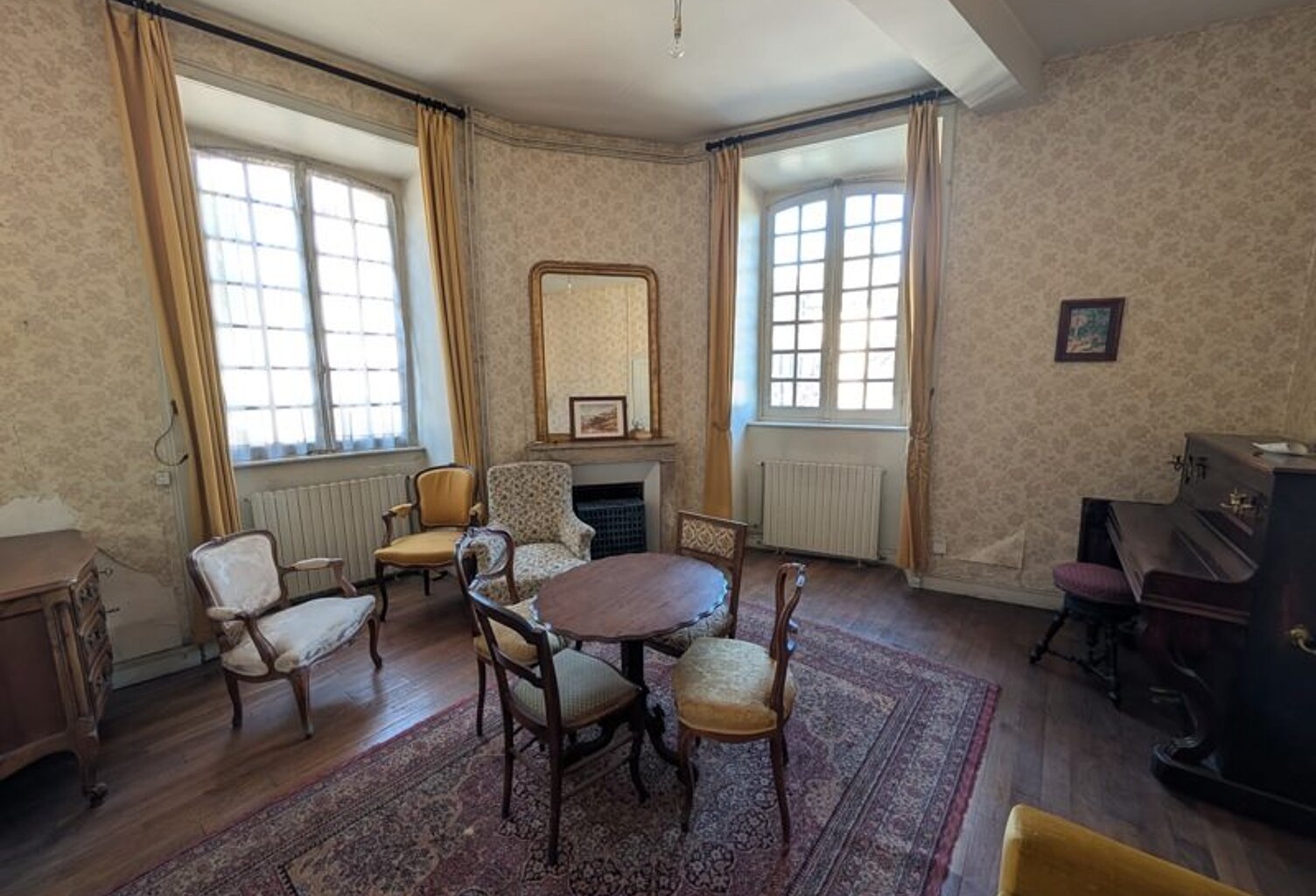 Maison en pierre de 6 pièces principales — photo 1