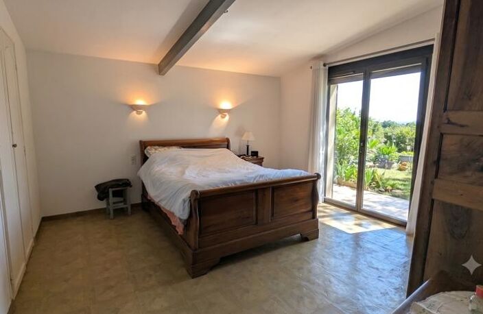 Maison de bourg de 5 pièces principales — photo 3