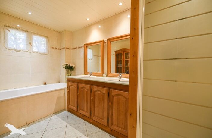 Maison en pierre de 6 pièces principales — photo 5