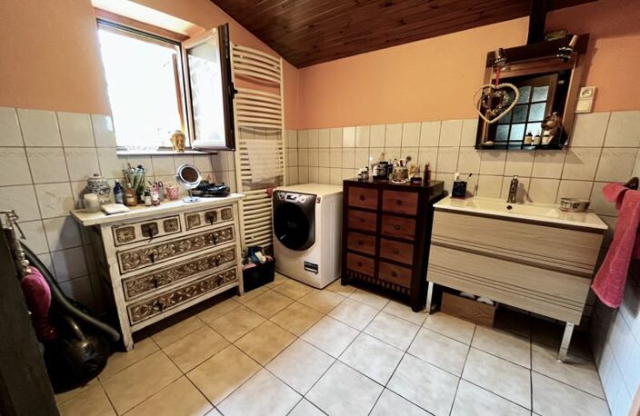 Maison en pierre de 3 pièces principales — photo 4