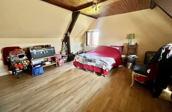Maison en pierre de 3 pièces principales — photo 5