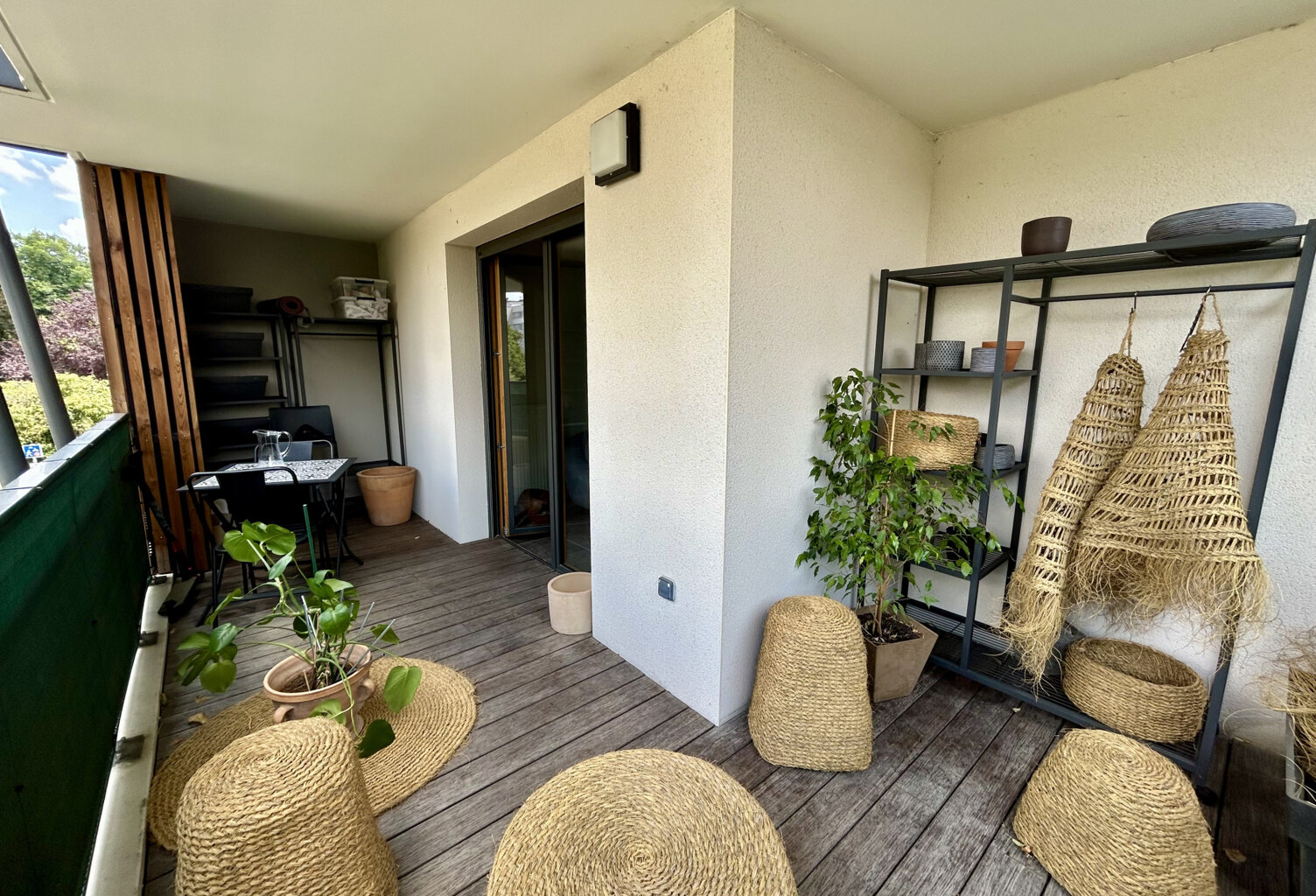 Appartement T2 récent avec terrasse de 16 m2 à Sainte-Foy-lè — photo 1