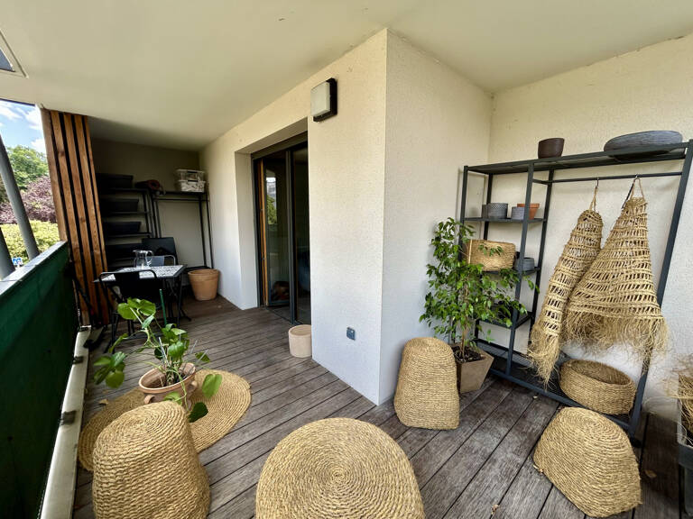 Appartement T2 récent avec terrasse de 16 m2 à Sainte-Foy-lè — photo 1