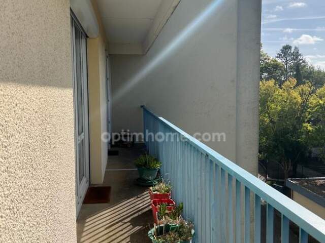 RENNES SUD – T4 72 M² – LUMINEUX ET TRAVERSANT – 2/3 CHAMBRES – LOGGIA – ASCENSEUR — photo du bien
