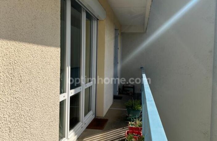 RENNES SUD – T4 72 M² – LUMINEUX ET TRAVERSANT – 2/3 CHAMBRES – LOGGIA – ASCENSEUR — photo 2
