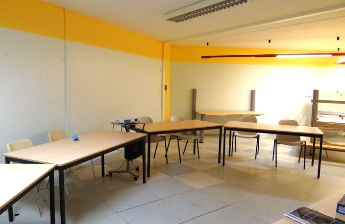 Local/bureau à vendre CHAUMONT (52) — photo 4