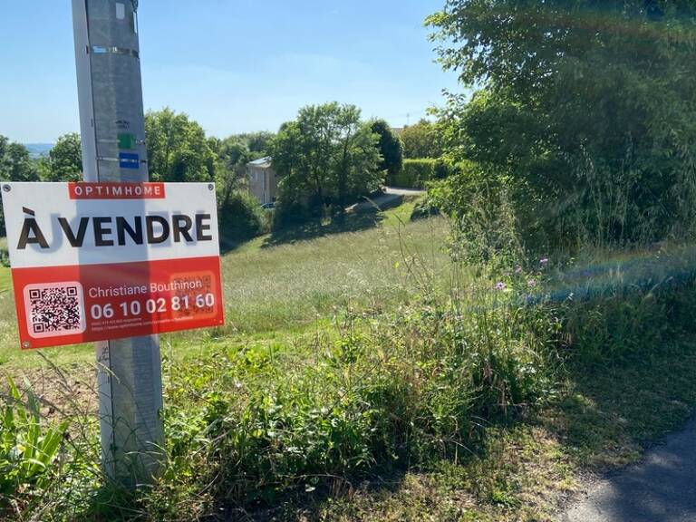 Ruelle. Terrain  2858 m² avec CU — photo 1