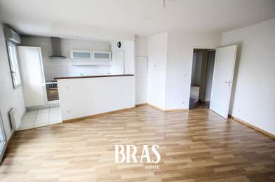 Appartement 3 pièces 217300 €