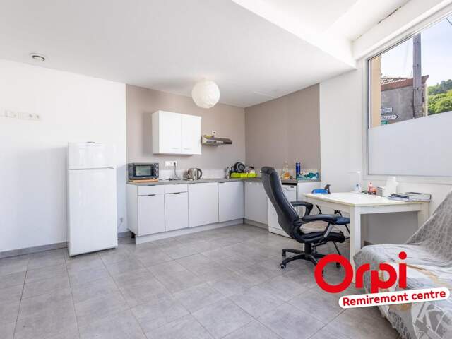 Appartement À Vendre — photo du bien