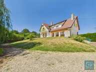 En exclusivité, élégance et caractère pour cette maison familial — photo 3