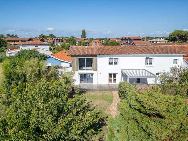 Quartier Port de La Teste – Maison familiale avec dépendance T2 et jardin intimiste — photo du bien