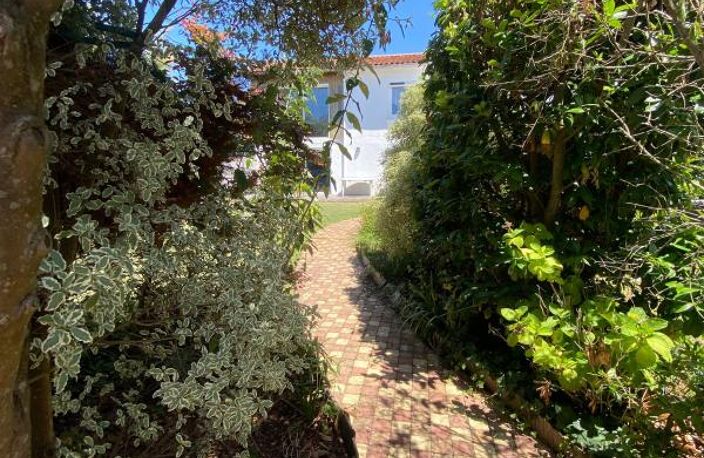 Quartier Port de La Teste – Maison familiale avec dépendance T2 et jardin intimiste — photo 2