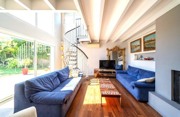 Quartier Port de La Teste – Maison familiale avec dépendance T2 et jardin intimiste — photo 4